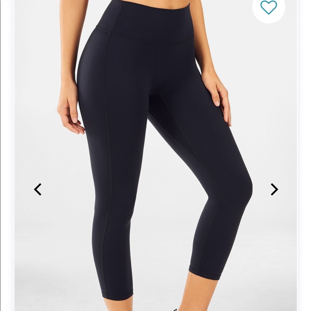 Fabletics Trinity High-Waist Pocket Capri